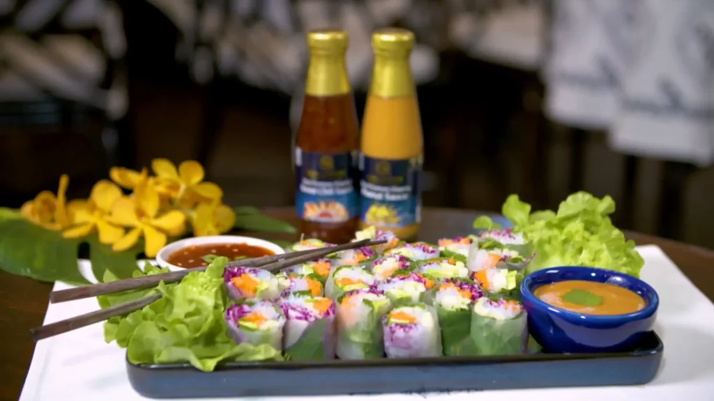 Summer rolls with peanut sauce